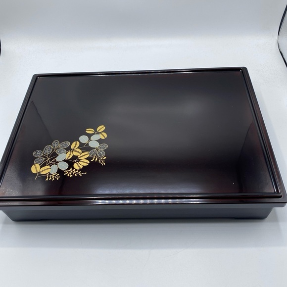 Vintage Japanese Bento Lacquerware 5 Section Divided Lunchbox Rectangle Floral - Picture 1 of 4